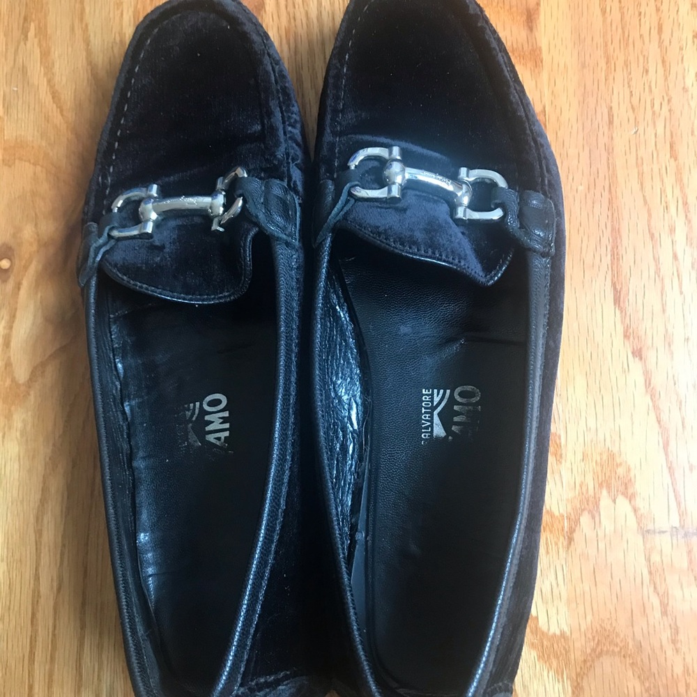 Authentic Ferragamo Swede Loafers - Picture 2 of 16